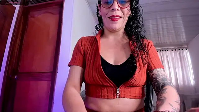 mia velvet1 online show from June 2026 04:04:02 PM