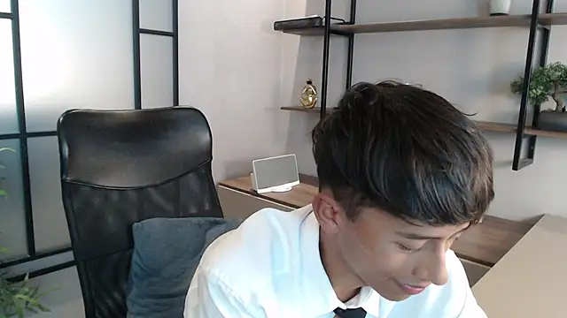 labrinthteasing online show from March 2025 11:21:02 PM