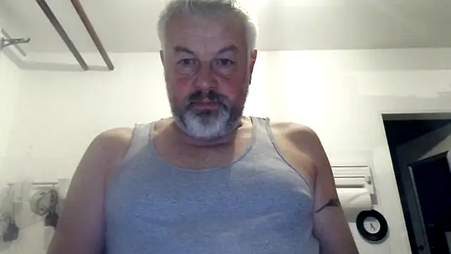 Berg Boy online show from October 2025 04:24:01 AM