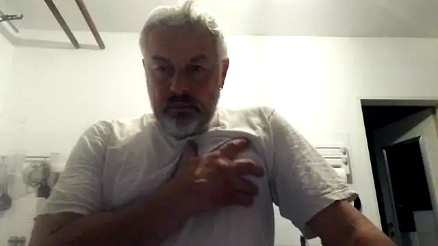 Berg Boy online show from October 2025 10:42:02 PM