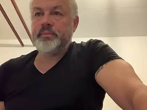 Berg Boy online show from November 2025 05:29:01 AM