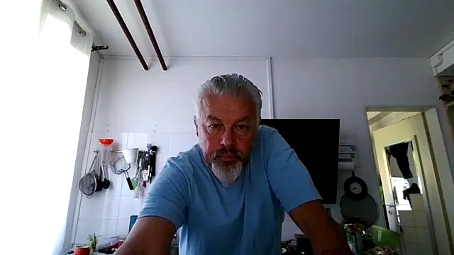 Berg Boy online show from May 2026 06:40:01 AM