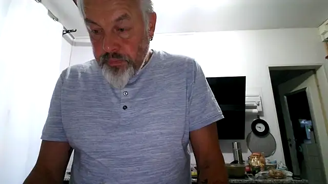Berg Boy online show from May 2026 03:47:01 AM