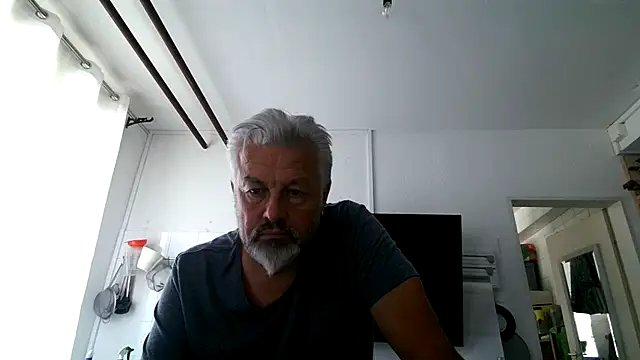 Snapshot of Berg_Boy chatting on July 2026 10:39:01 AM Berg Boy online show from July 2026 10:39:01 AM