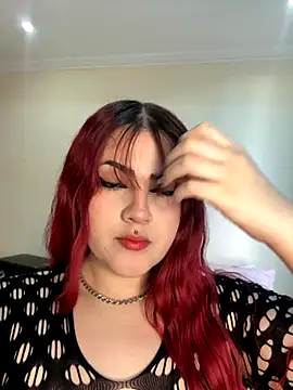 Ivelleee  online show from October 2025 09:15:01 PM