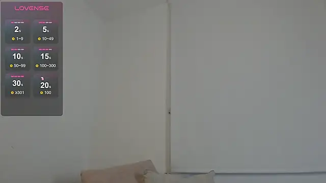 Ivelleee  online show from July 2026 11:10:01 PM