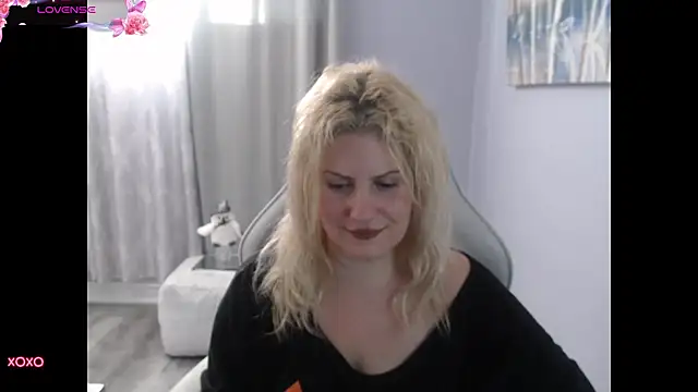 BellaStar84 online show from September 2025 01:04:01 PM