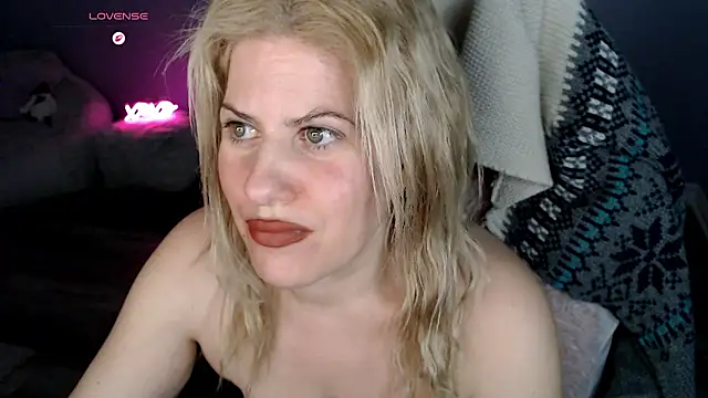 BellaStar84 online show from January 2026 11:57:02 AM