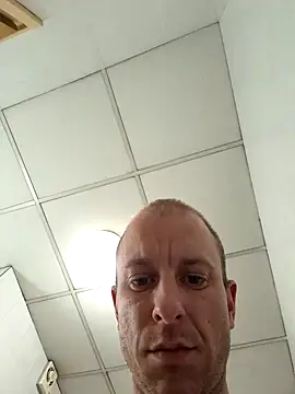 Snapshot of svenpfeifer chatting on March 2025 01:40:01 PM svenpfeifer online show from March 2025 01:40:01 PM