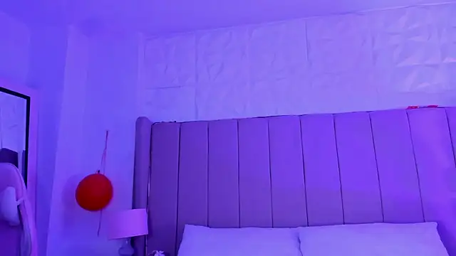 Snapshot of CarolineNasty chatting on March 2025 12:47:01 PM CarolineNasty online show from March 2025 12:47:01 PM