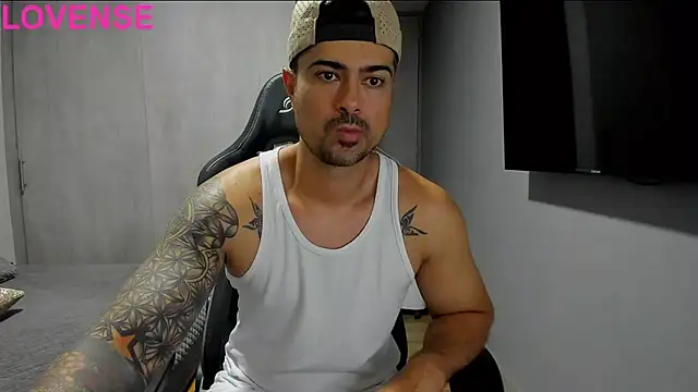 Snapshot of Dante_Storm chatting on September 2025 03:23:02 PM Dante Storm online show from September 2025 03:23:02 PM