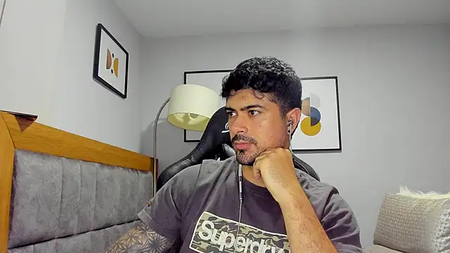 Snapshot of Dante_Storm chatting on October 2025 02:08:02 PM Dante Storm online show from October 2025 02:08:02 PM