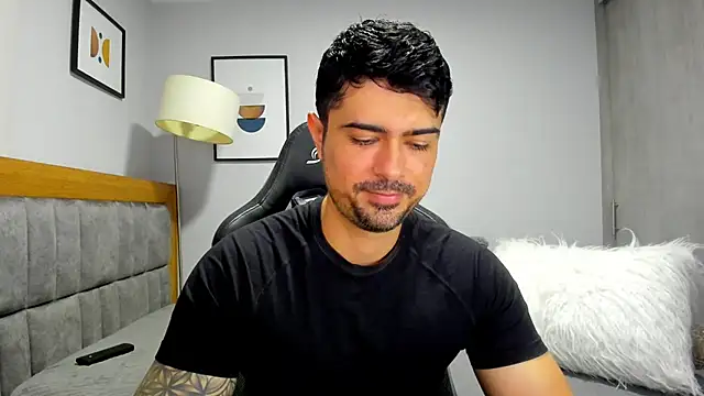 Snapshot of Dante_Storm chatting on November 2025 04:02:02 AM Dante Storm online show from November 2025 04:02:02 AM