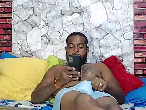 BladeFoxxx1 online show from February 2026 03:27:02 AM