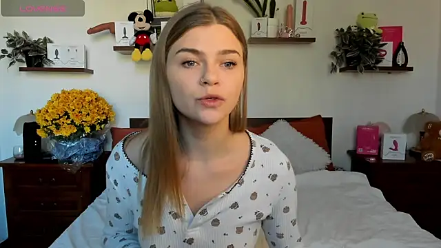 Snapshot of HaleyReedme chatting on November 2025 08:02:02 AM HaleyReedme online show from November 2025 08:02:02 AM