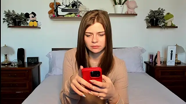 HaleyReedme online show from February 2026 08:10:01 AM