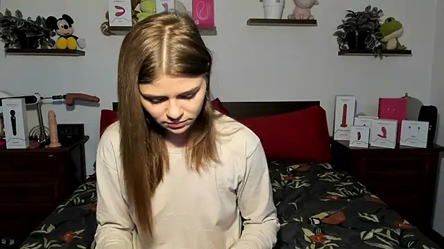 HaleyReedme online show from March 2026 07:47:01 AM