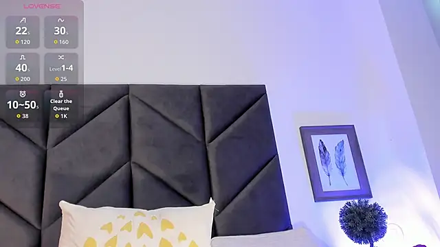 Snapshot of Kendallross28 chatting on October 2025 01:33:02 PM Kendallross28 online show from October 2025 01:33:02 PM