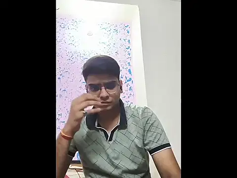 Snapshot of sutfvkii chatting on October 2025 04:53:02 PM sutfvkii online show from October 2025 04:53:02 PM