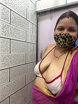 Catchybusty online show from June 2026 08:17:01 AM