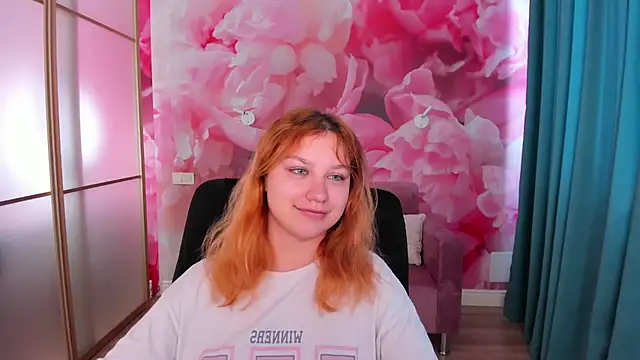 AngelinaLow online show from May 2026 11:31:02 AM