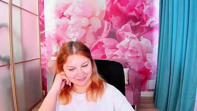 AngelinaLow online show from May 2026 11:27:02 AM