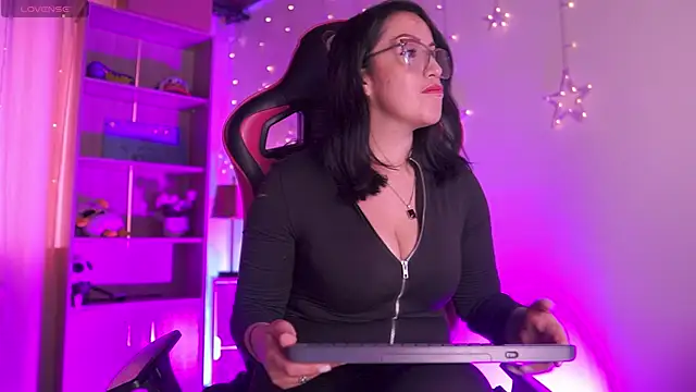 Madison Mayer online show from March 2026 12:54:01 PM