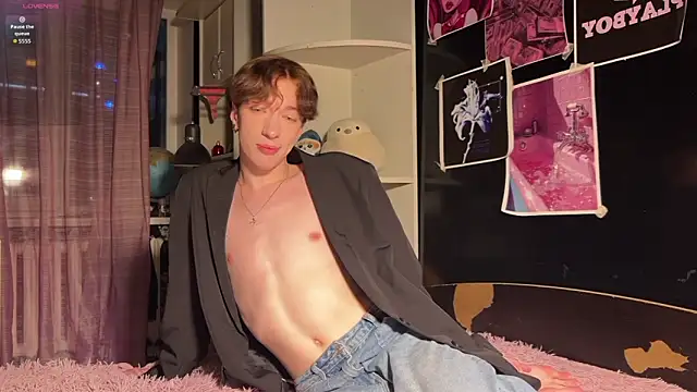 vogueslay online show from June 2026 06:06:02 PM