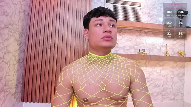 AndrewPeach  online show from September 2025 08:34:01 PM