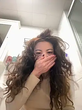 Snapshot of aa520uv chatting on March 2026 03:12:02 AM aa520uv online show from March 2026 03:12:02 AM