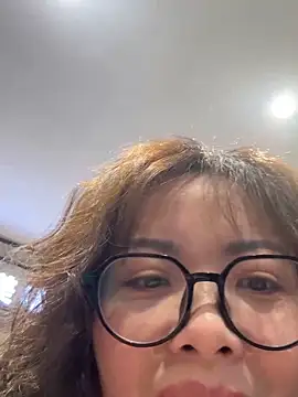 Snapshot of aa520uv chatting on March 2026 03:56:01 AM aa520uv online show from March 2026 03:56:01 AM