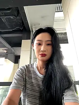 linger-23 online show from September 2025 06:18:01 AM