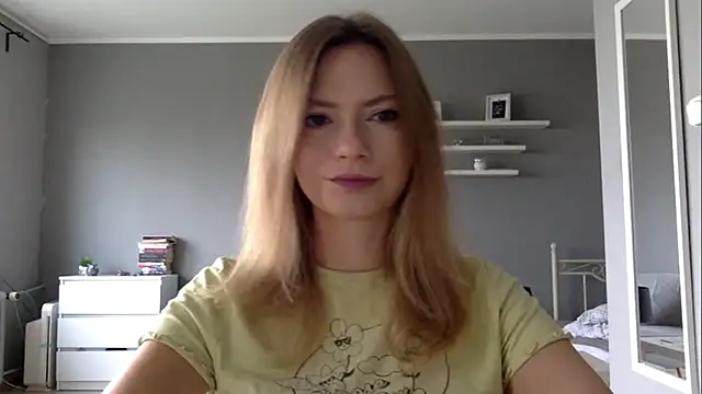 Snapshot of MillieShow chatting on September 2025 03:27:02 PM MillieShow online show from September 2025 03:27:02 PM