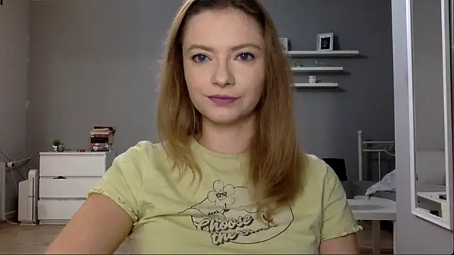 Snapshot of MillieShow chatting on October 2025 08:39:02 PM MillieShow online show from October 2025 08:39:02 PM