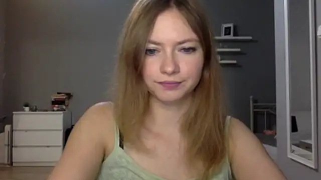 Snapshot of MillieShow chatting on November 2025 11:04:02 PM MillieShow online show from November 2025 11:04:02 PM