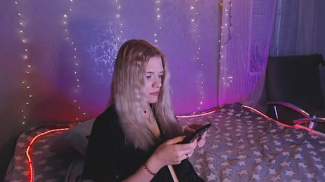 Snapshot of Your_Horny_Friends chatting on March 2026 01:24:01 PM Your Horny Friends online show from March 2026 01:24:01 PM