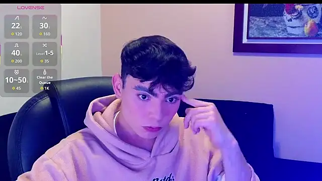 Snapshot of lukeboyce33 chatting on October 2025 11:28:02 PM lukeboyce33 online show from October 2025 11:28:02 PM