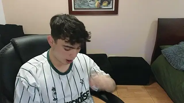 lukeboyce33 online show from March 2026 11:21:01 PM