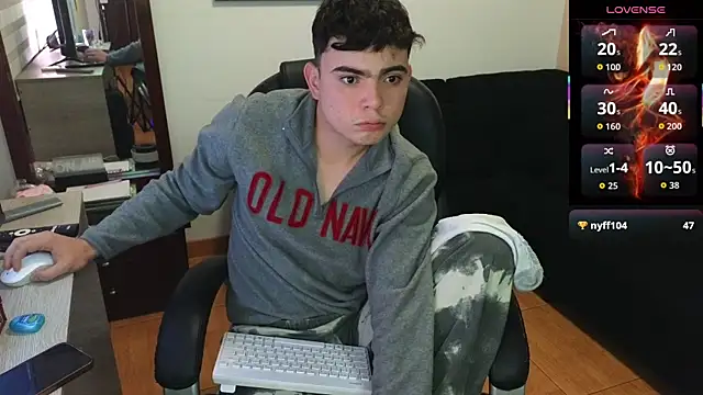lukeboyce33 online show from July 2026 03:46:01 AM