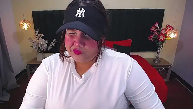 Snapshot of ailyn_maury chatting on September 2025 01:29:02 AM ailyn maury online show from September 2025 01:29:02 AM