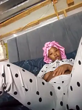 Snapshot of Hotytoty26 chatting on December 2025 09:48:01 AM Hotytoty26 online show from December 2025 09:48:01 AM