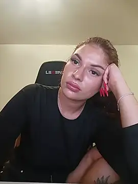 MeCherryy online show from June 2026 11:21:02 PM