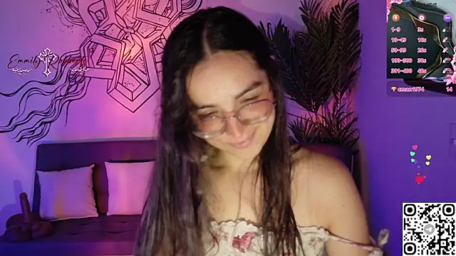 Emmi Roberts online show from June 2026 11:04:02 PM