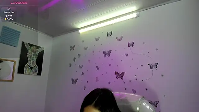 Snapshot of Pretty_Johnson_ chatting on March 2026 11:49:01 AM Pretty Johnson online show from March 2026 11:49:01 AM