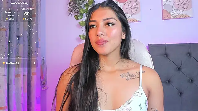 Snapshot of Quiinn_bx chatting on November 2025 08:34:02 PM Quiinn bx online show from November 2025 08:34:02 PM