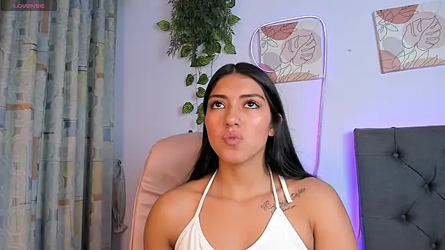 Snapshot of Quiinn_bx chatting on January 2026 08:13:02 PM Quiinn bx online show from January 2026 08:13:02 PM