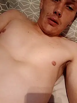 Snapshot of LargeElectrolyte7 chatting on October 2025 04:00:02 AM LargeElectrolyte7 online show from October 2025 04:00:02 AM