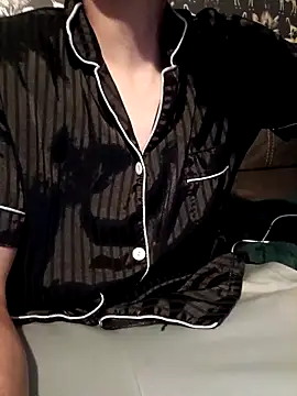 Snapshot of LargeElectrolyte7 chatting on November 2025 05:39:01 AM LargeElectrolyte7 online show from November 2025 05:39:01 AM