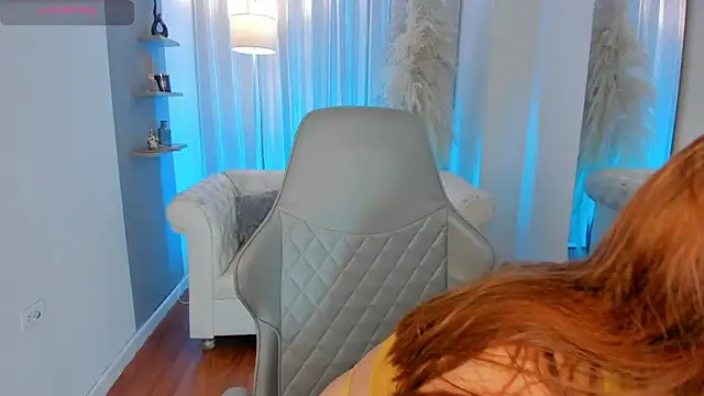 Snapshot of karla_hill_28 chatting on September 2025 12:23:02 AM karla hill 28 online show from September 2025 12:23:02 AM