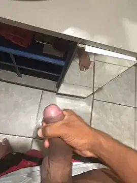 Snapshot of Andreizinho34 chatting on February 2026 04:20:01 AM Andreizinho34 online show from February 2026 04:20:01 AM